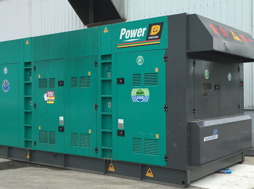 安宁升级发电机组的过程中需要注意哪些安全事项？